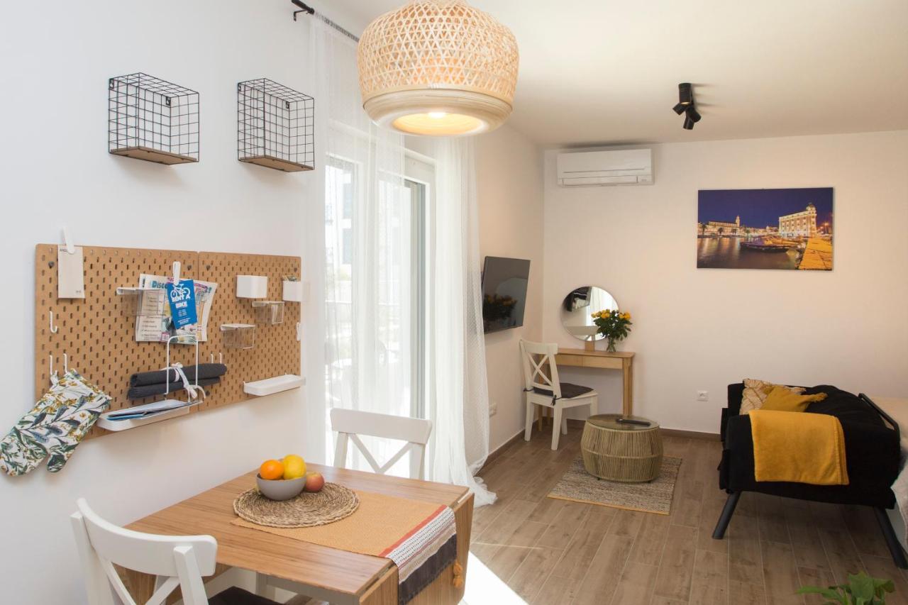 Studio And Hot Tub Сплит Экстерьер фото