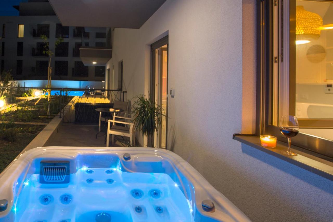 Studio And Hot Tub Сплит Экстерьер фото